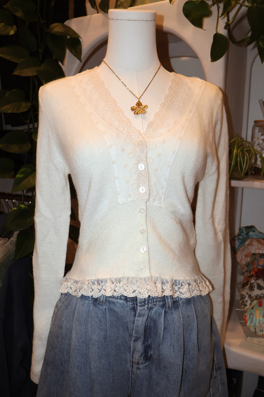 Lace Contrasted Knitted Cardigan