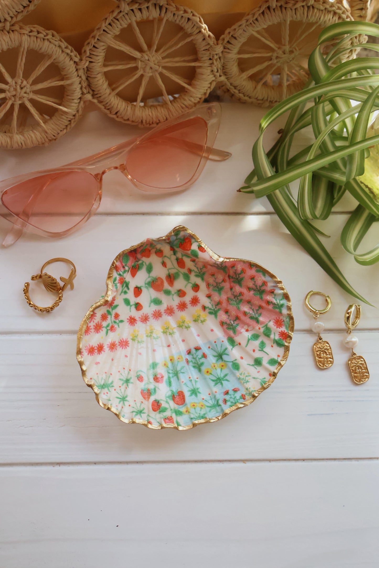 Strawberry Picnic Seashell Jewelry Dish