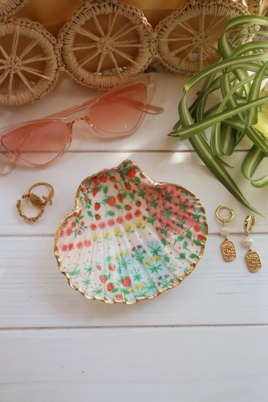 Strawberry Picnic Seashell Jewelry Dish