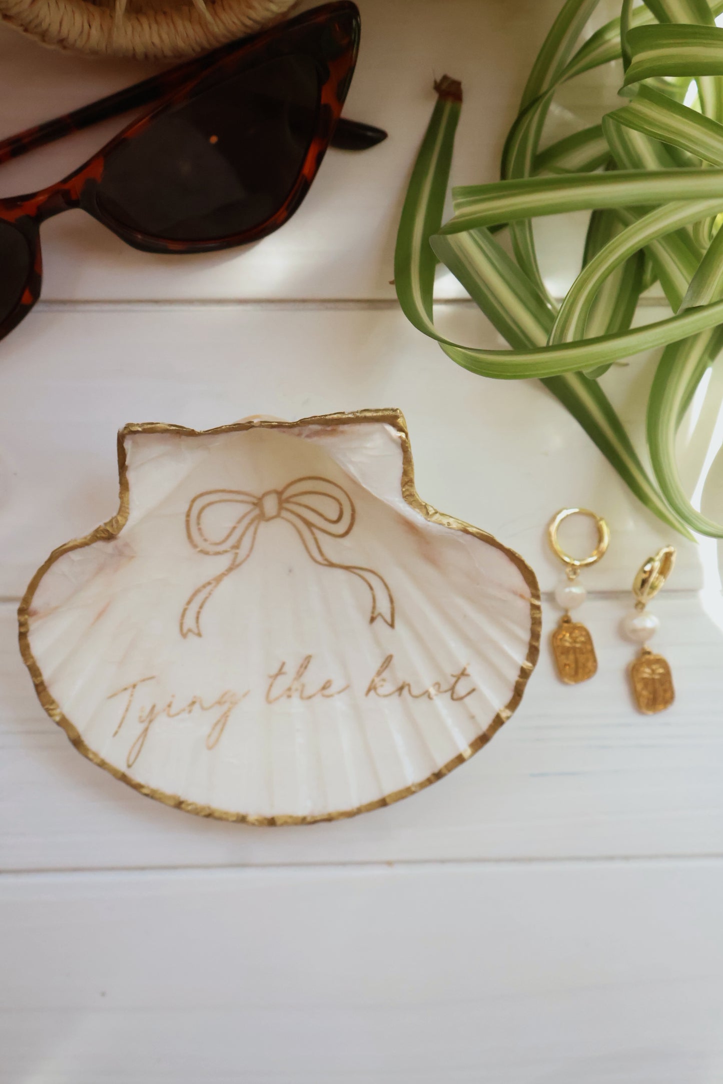 Tying the Knot Seashell Jewelry Dish