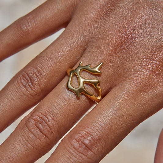 Coral Ring 18k