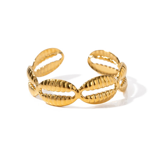 Cowry Shell Band Ring 18k