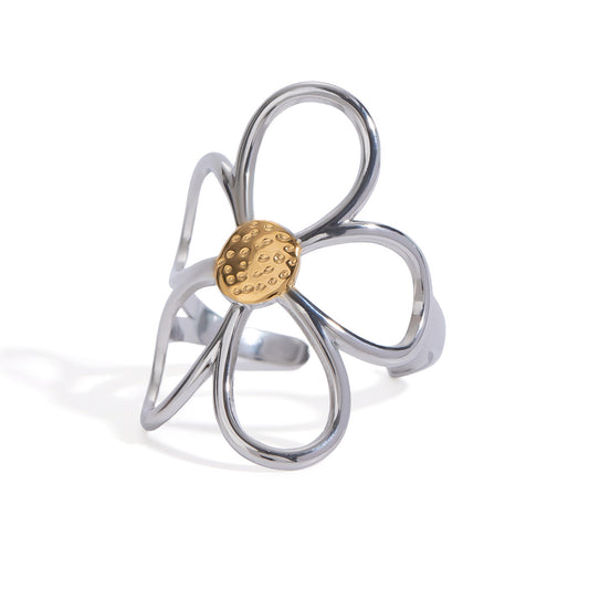Statement Daisy Ring Silver