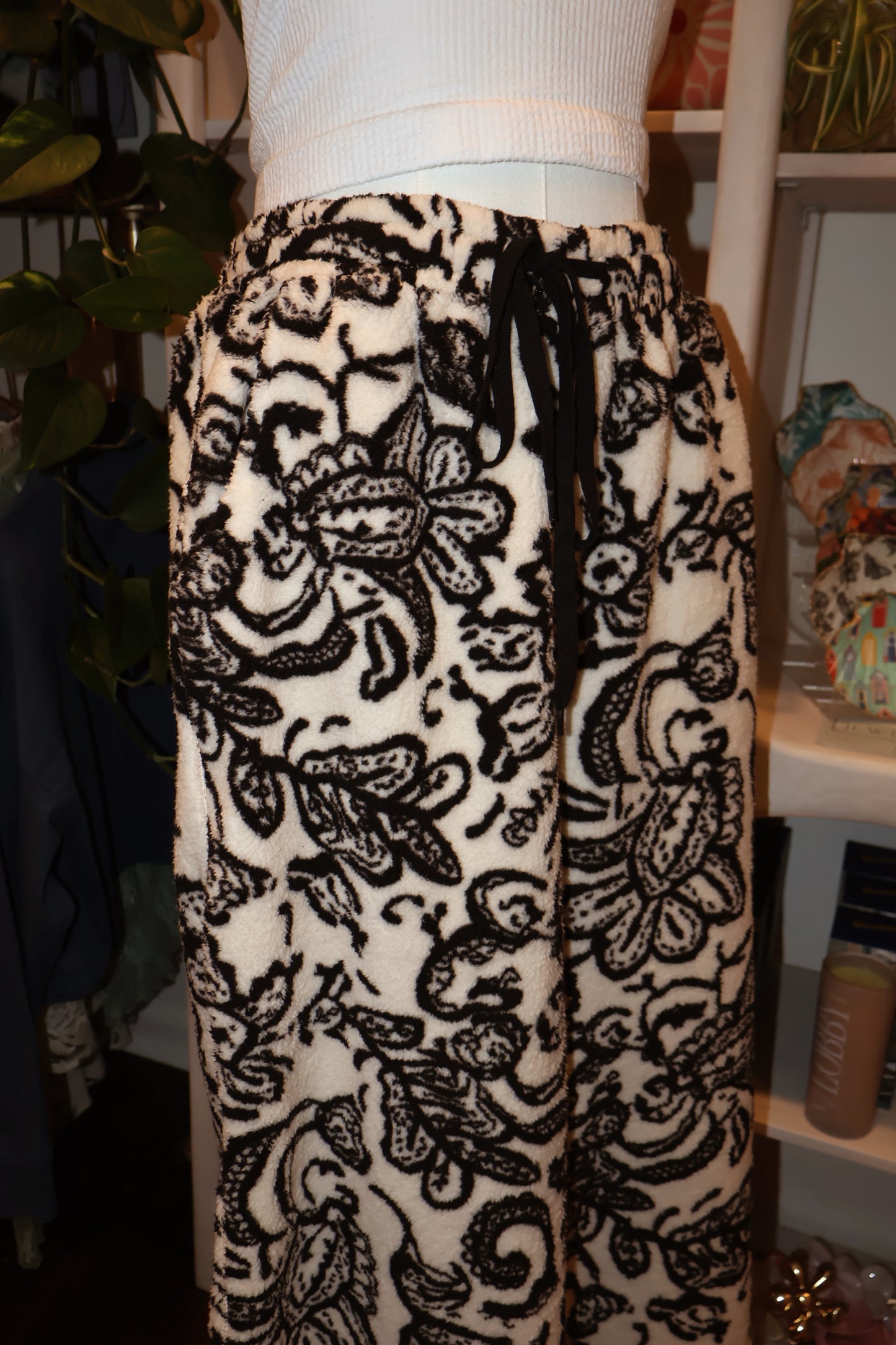 Paisley Fleece Drawstring Pants