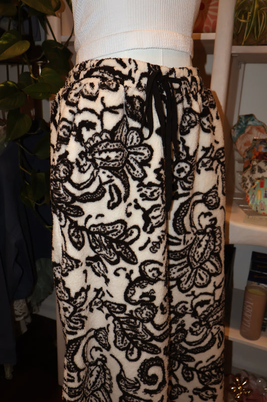 Paisley Fleece Drawstring Pants