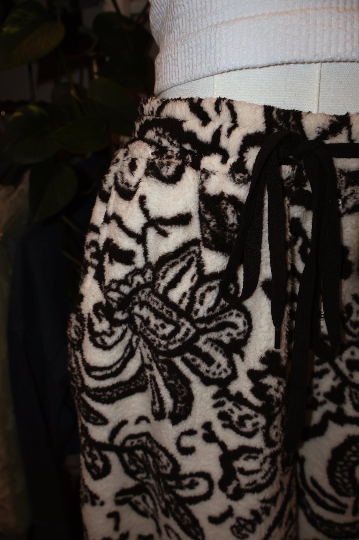 Paisley Fleece Drawstring Pants