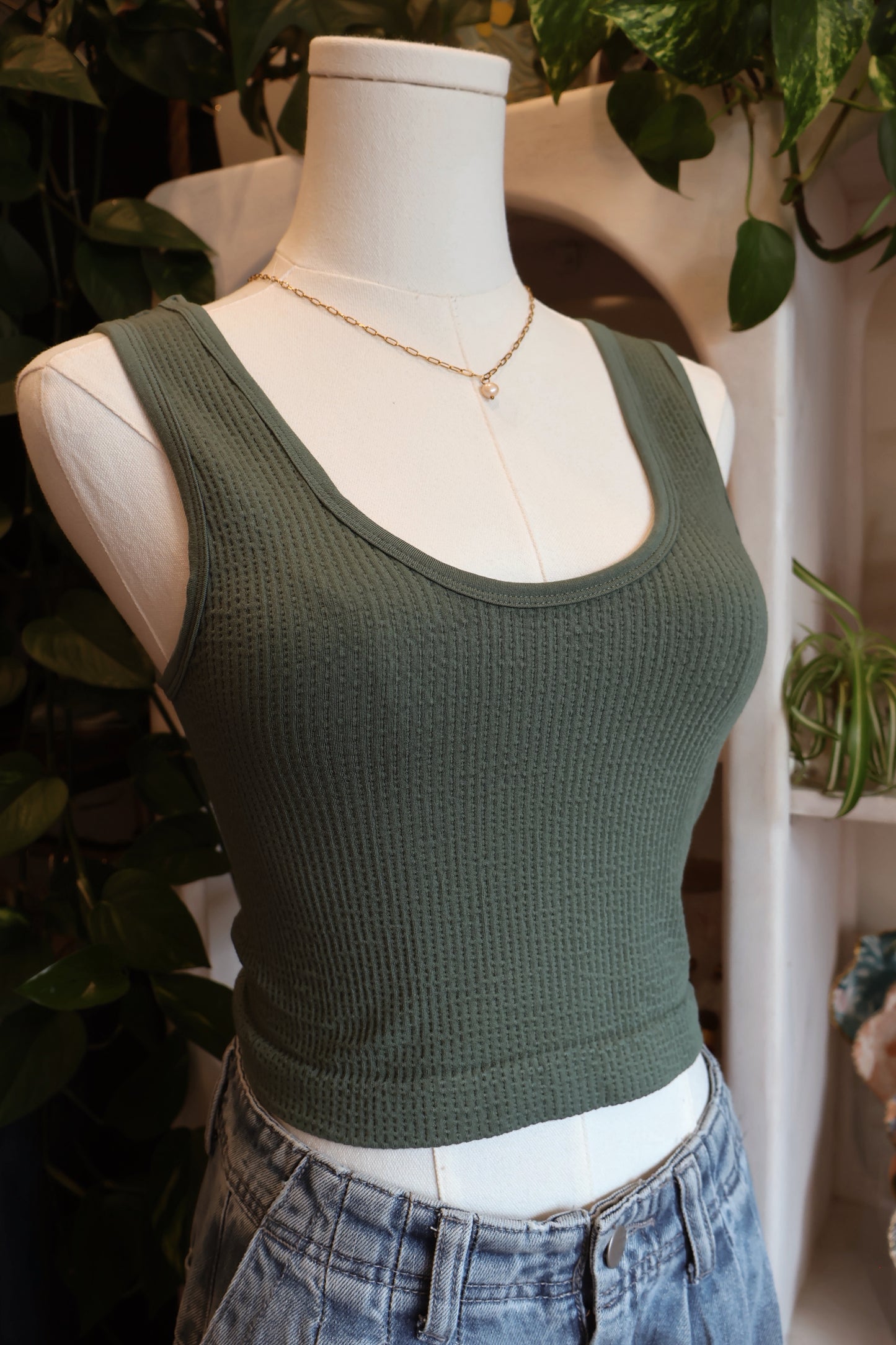 Seamless UV Neck Reversible Tank Top