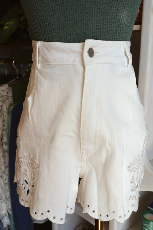 Embroidered Scallop Shorts