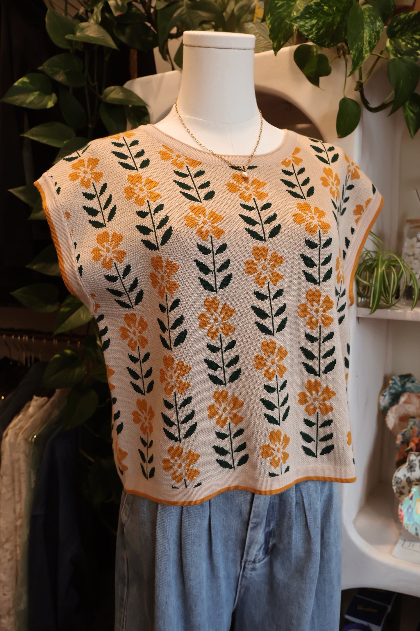 Crop Knit Floral Sweater Vest