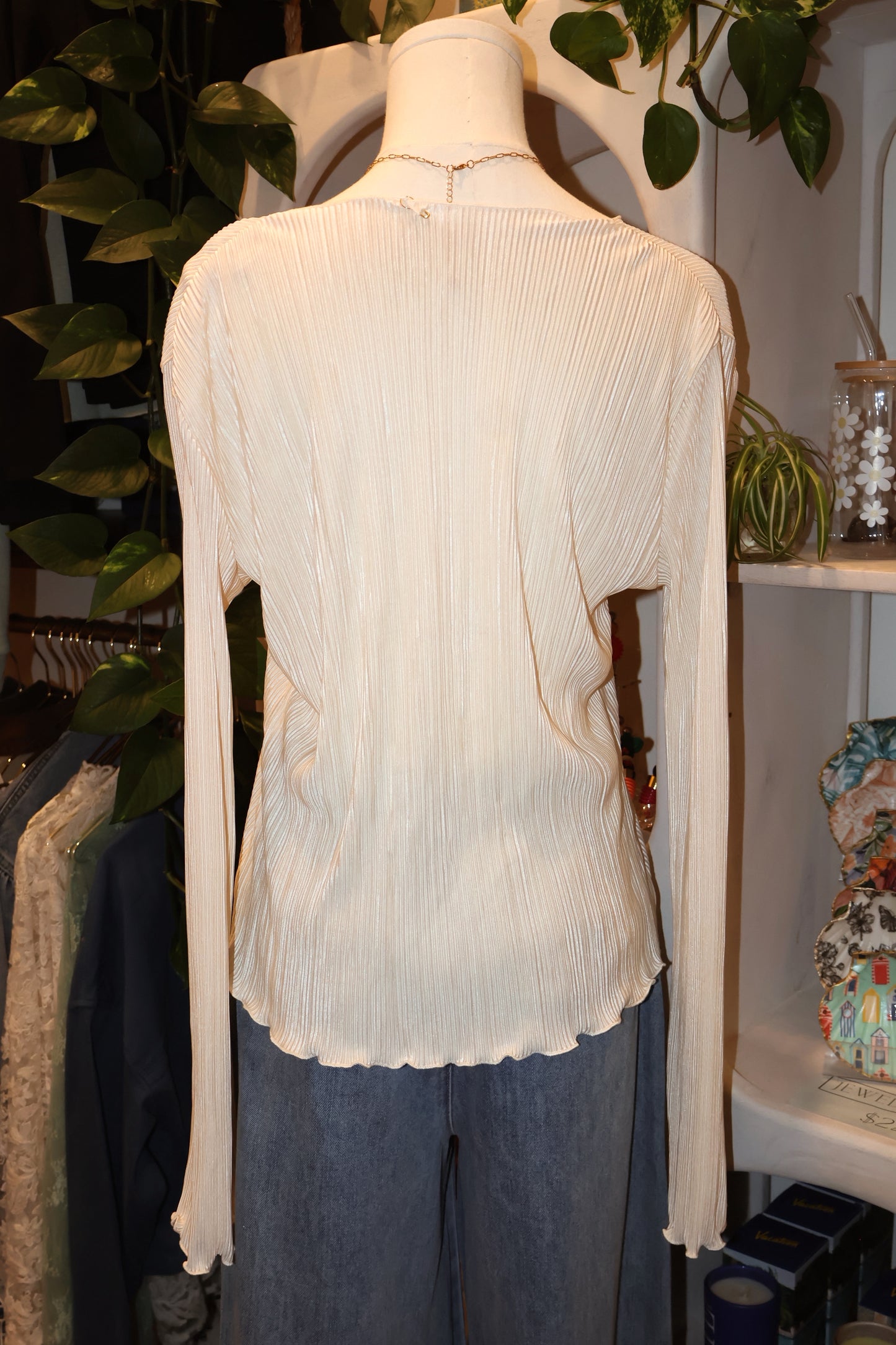 French Flared Long-Sleeved Pleated Shirt