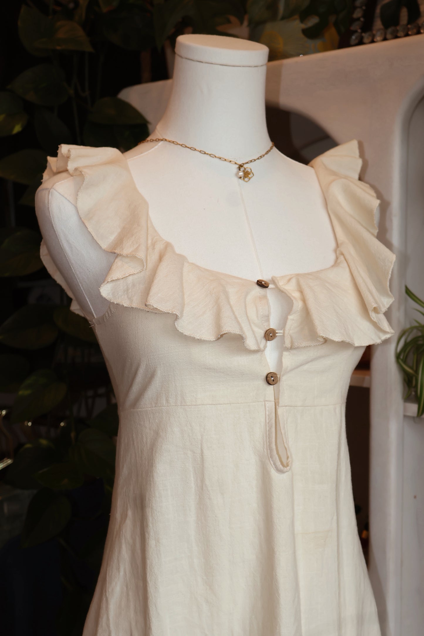 Summer Beige Ruffle Sleeveless Dress