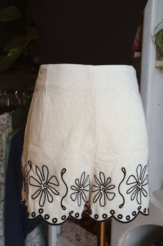 Embroidery Linen Shorts