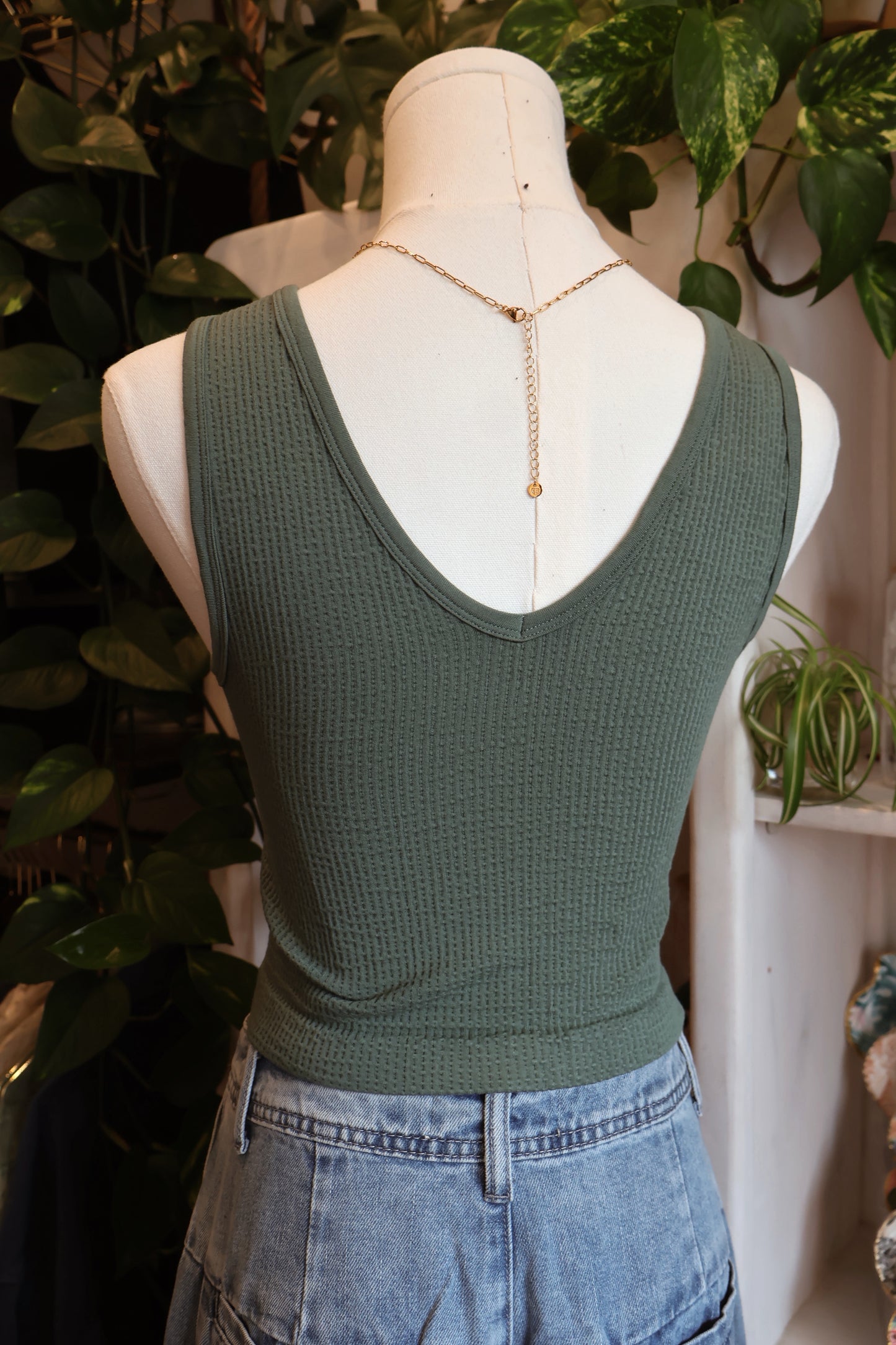 Seamless UV Neck Reversible Tank Top